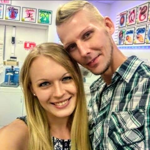 Meet your Posher, Katelyn - Picture 7 of 13